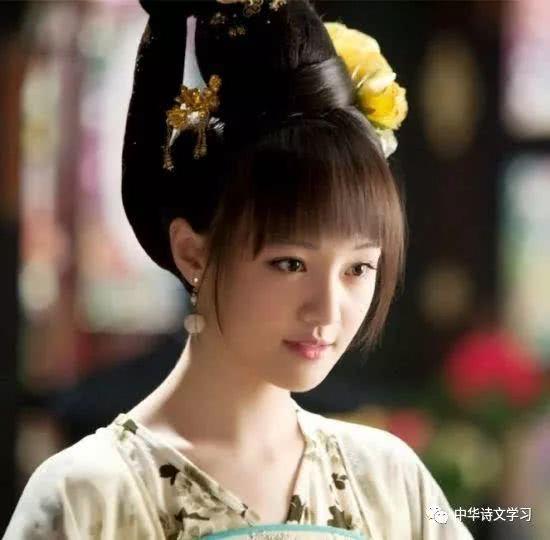 古装女孩吃瓜视频大全免费观看,免费观看视频大全集锦